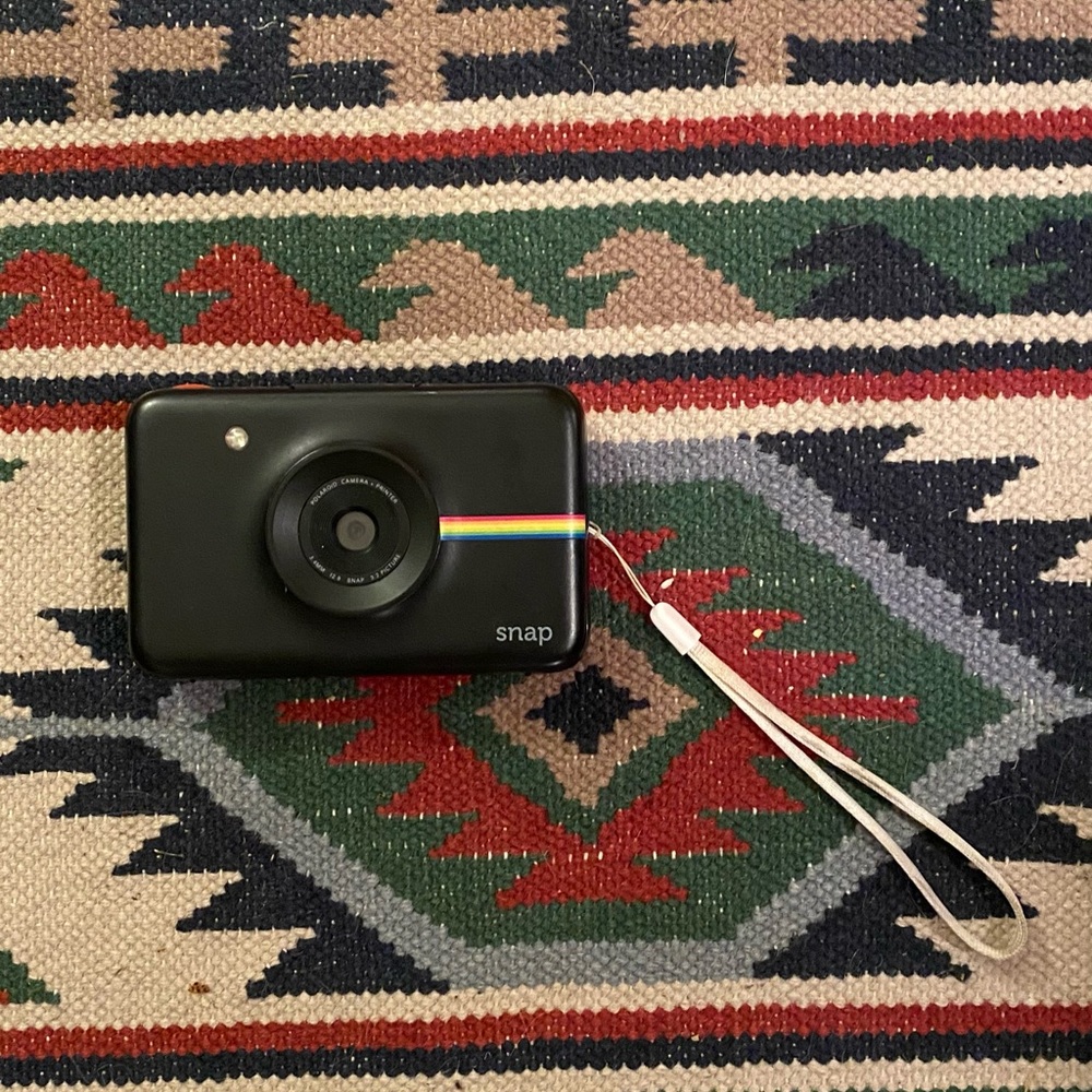 Black Polaroid Snap Camera